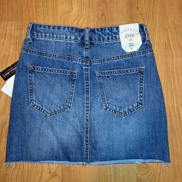 Vanilla Star Juniors Button-Fly Denim Mini Skirt - Picture 6 of 8